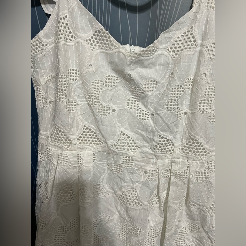 NWT Steve Madden White Sleeveless Top - Size 10 - Picture 2 of 7